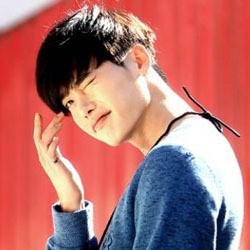 Lee Jong Suk Belajar dari Kritik dan Komentar Negatif