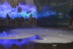 Keren! Ada Bioskop di Dalam Gua di China