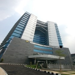 Djoko Kirmanto Resmikan Proyek Underpass Cibubur