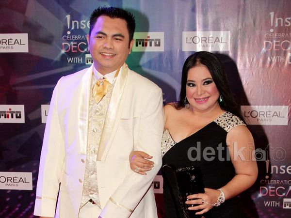 Gaya Keluarga Bahar di HUT !nsert