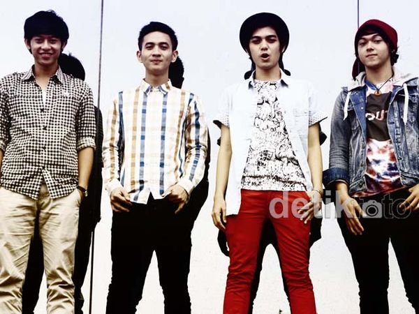 Friday, Band dengan Filosofi Rock n Roll