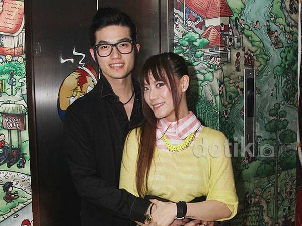 Kedekatan Lee HITZ dan Mantan Istri Irwan Chandra