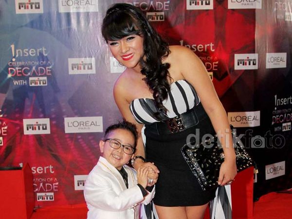 Daus Mini dan Istri Mesra Lagi