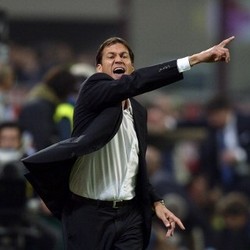 Totti-Gervinho Absen, Garcia Tak Khawatir