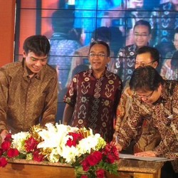 Dahlan Batal Datang, Bos PLN Resmikan Turbin Uap Perdana Hasil Anak Bangsa