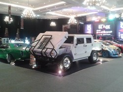 100 Mobil Modifikasi Adu Kuat di Jakarta