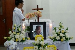  Jakarta Marathon Beri Santunan Kepada Sumarya