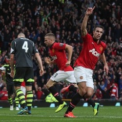 Tepis Rumor, RvP: Hubunganku dengan Moyes Lebih dari Sekadar Baik
