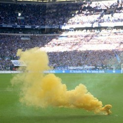 Fansnya Berulah di Laga Derby, Dortmund Minta Maaf