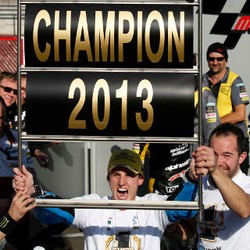 Pol Espargaro Juara Moto2