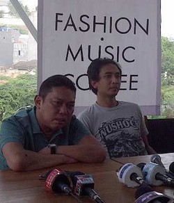  Istri Piyu Kaget Dikaitkan dengan Perusakan Rumah Adiguna