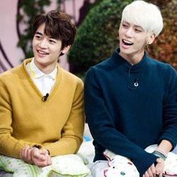 Celana Ketat SHINee Sering Sobek di Atas Panggung