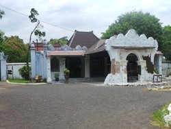 Penampakan Keraton Terbesar di Cirebon