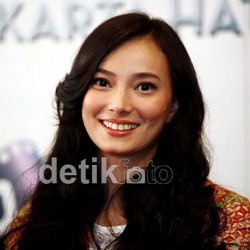 Ibunda Berharap Ada Jalan Terbaik Soal Perbedaan Keyakinan Asmirandah dan Jonas