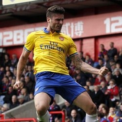 Kemajuan Giroud Bikin Wenger Senang