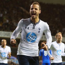 Penalti Soldado Menangkan Spurs