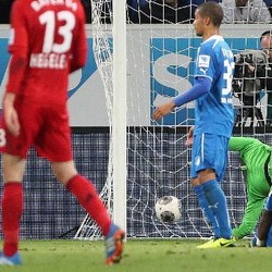 Protes Hoffenheim soal Gol Hantu Ditolak