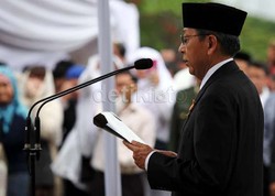 Wapres Boediono Ajukan Strategi Pembangunan Ekonomi Negara Islam