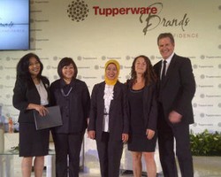 Lulusan SMA Ini Bisa Beli Rumah & Mobil Pasca Bisnis Tupperware