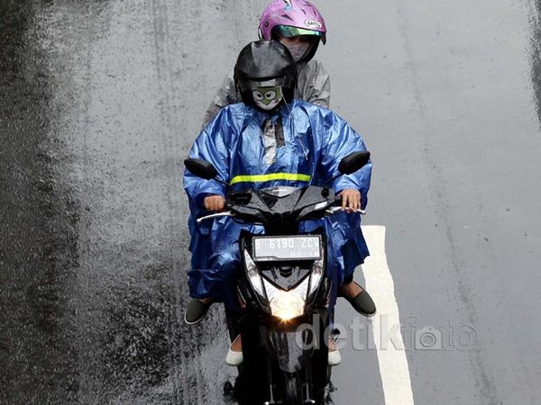 Hujan Sapa Jakarta, Saatnya Sedia Mantel
