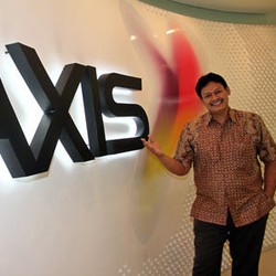 Diakuisisi XL, Axis Kembali Ditinggal Petingginya