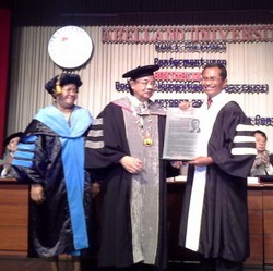 Ada Motif Ekonomi Di Balik Gelar Doktor Kehormatan Dahlan Iskan