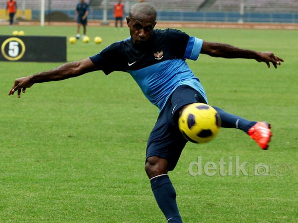 Jelang Lawan China, Timnas Latihan di GBK