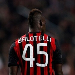 Balotelli Bisa Saja Reuni dengan Mourinho di Chelsea