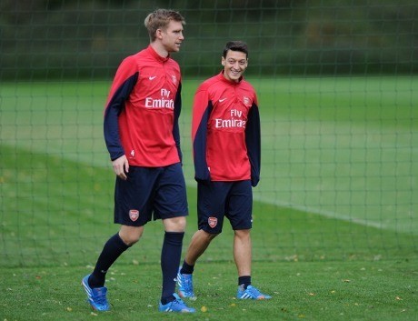 Schuerrle Siap Musuhan 90 Menit dengan Oezil dan Mertesacker