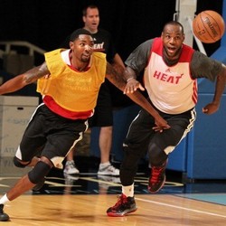 Heat & James Memulai Perburuan Menuju Three-peat