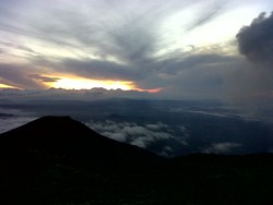 Mengenang Indahnya Sinabung Sebelum Meletus