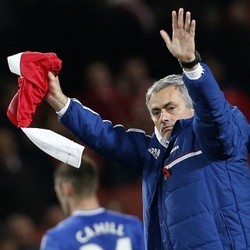 Sama-sama Mainkan Tim Lapis Kedua, Mourinho Tetap Unggul