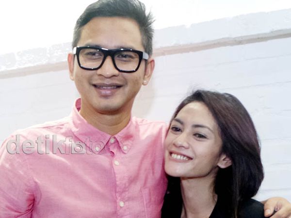 Dikabarkan Pisah, Masayu dan Lembu Tampak Mesra