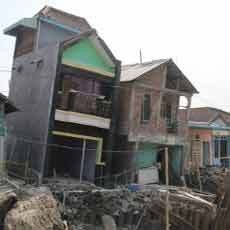 Tiga Rumah Nyaris Ambruk Imbas Proyek Box Culvert Akan Diganti Rugi