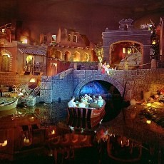 Duh! Jatuh dari Wahana Disneyland Paris, Bocah 5 Tahun Kritis