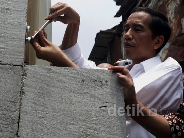 Jokowi Resmikan Pembangunan Kampung Deret
