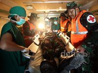 TNI AU Latihan Evakuasi Korban Perang