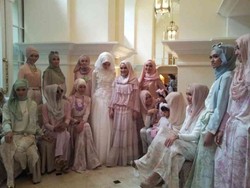 5 Tahun Berkarya, Ria Miranda Persembahkan 45 Koleksi Busana Muslim