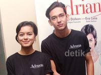 Keakraban Adipati Dolken dan Eva Celia
