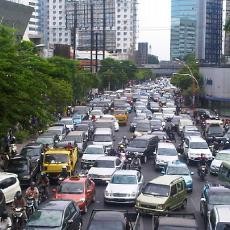 Demo Buruh Kuasai Jalan Gusur, Kemacetan Panjang Mulai Terjadi