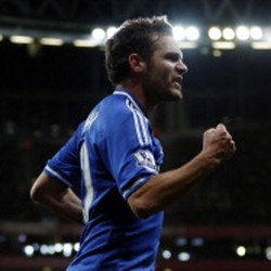 Cinta dari Suporter Bikin Mata Betah di Chelsea