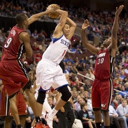 Heat Tunduk di Kandang Sixers