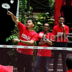 Bulutangkis untuk Prestasi maupun Hobi