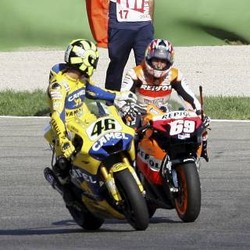 Cerita Duel Juara Dunia Rossi-Hayden di Valencia 2006 