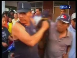 Kepergok Selingkuhi Istri Orang, Seorang Pria Babak Belur Dihakimi Warga