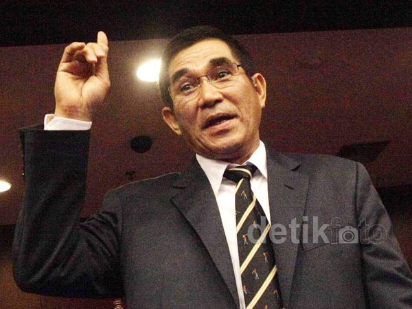 Hamdan Zoelva Jadi Ketua MK