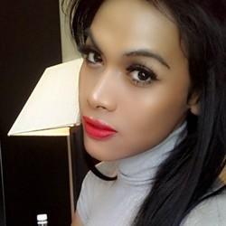 Kesya, Mantan Pegawai H&M yang Mantap Kerja Jadi Fashion Stylist di Indonesia