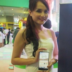 Disambut Hangat, OPPO Bawa N1 Lebih Dekat