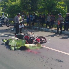 Anggota PJR Polda Jatim Tewas Terlindas Truk