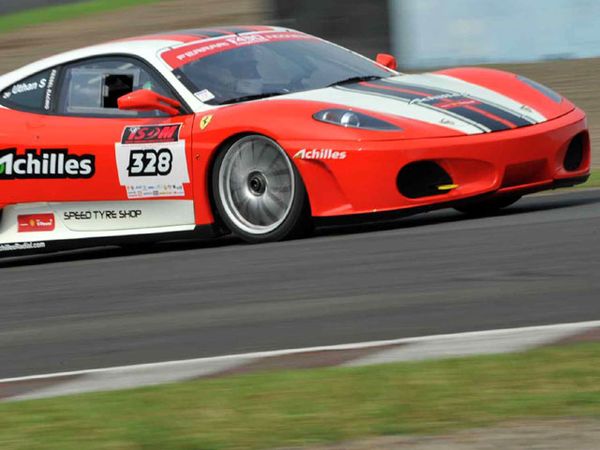 Balapan Si Kuda Jingkrak